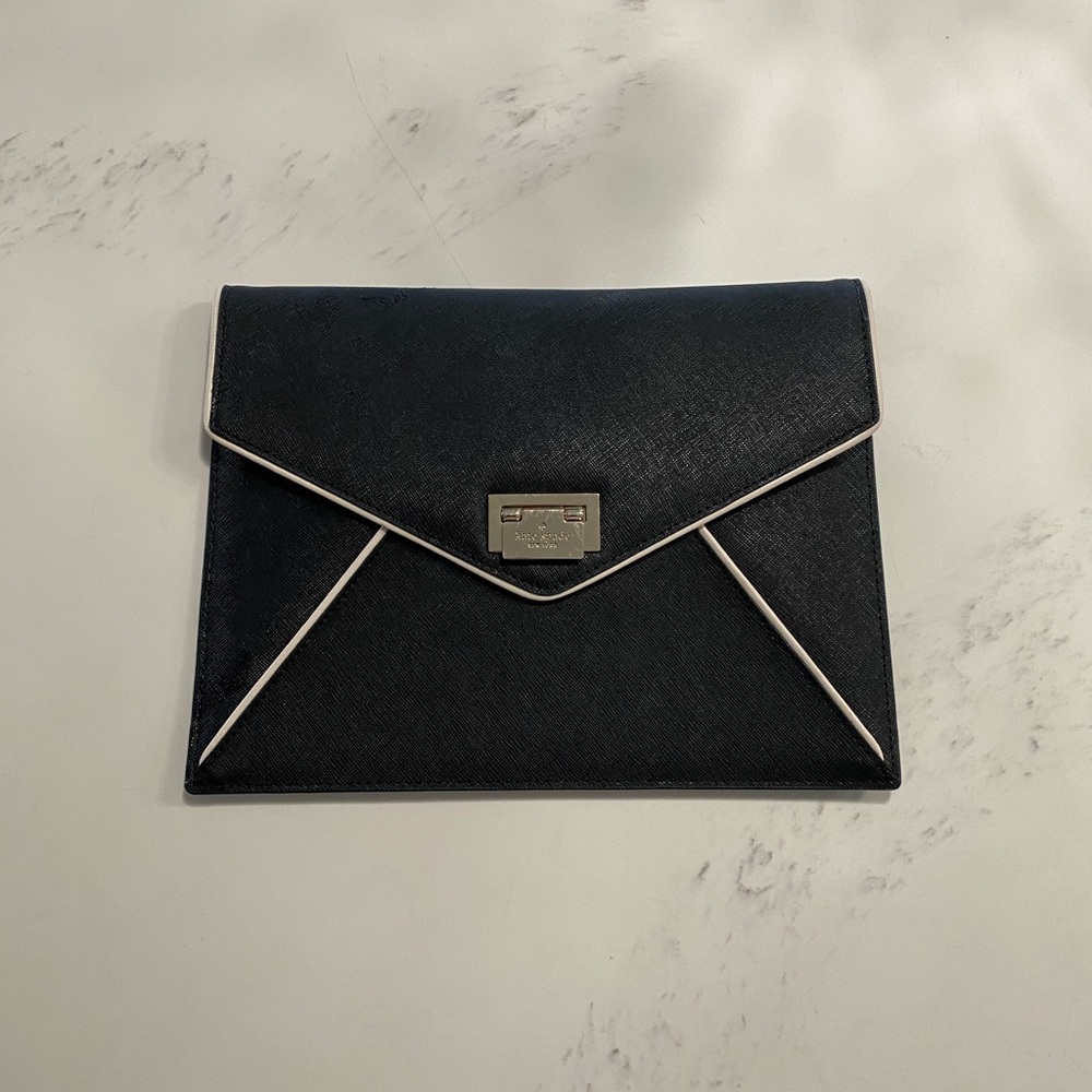 Kate Spade Envelope clutch